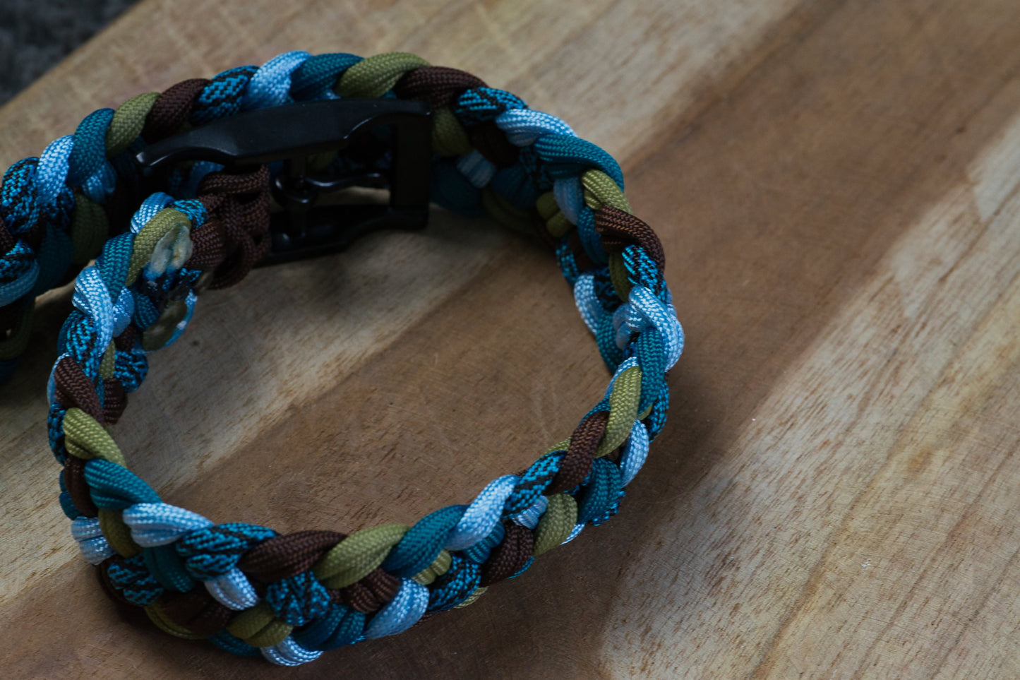 Paracord Halsband geflochten